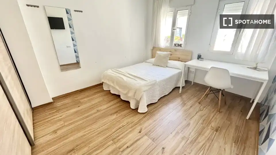 Habitación 81 m², Sevilla