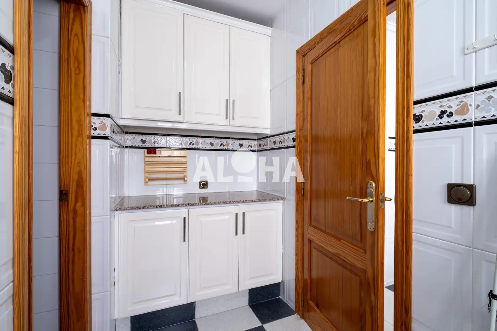 Habitación 346 m², Moncada
