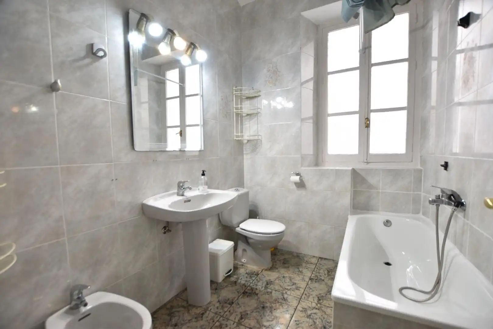 Habitación 134 m², Granada