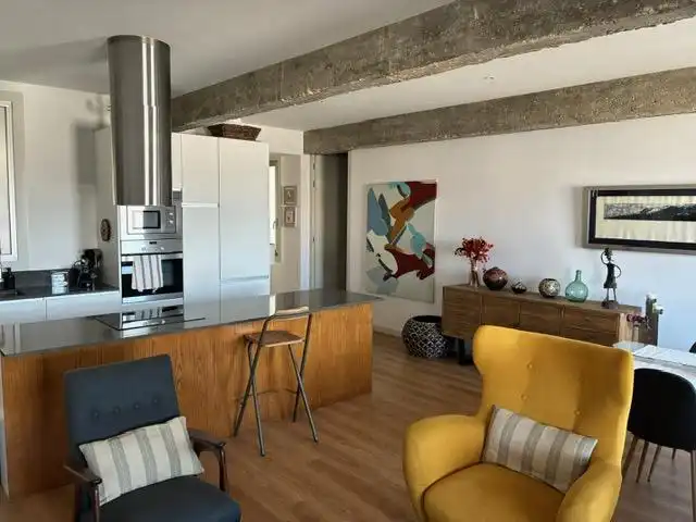 Piso de 90 m² en Vigo