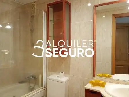 Piso de 85 m² en Oleiros