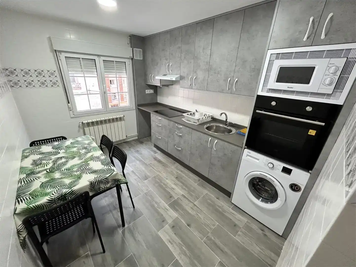 Habitación 76 m², Avilés