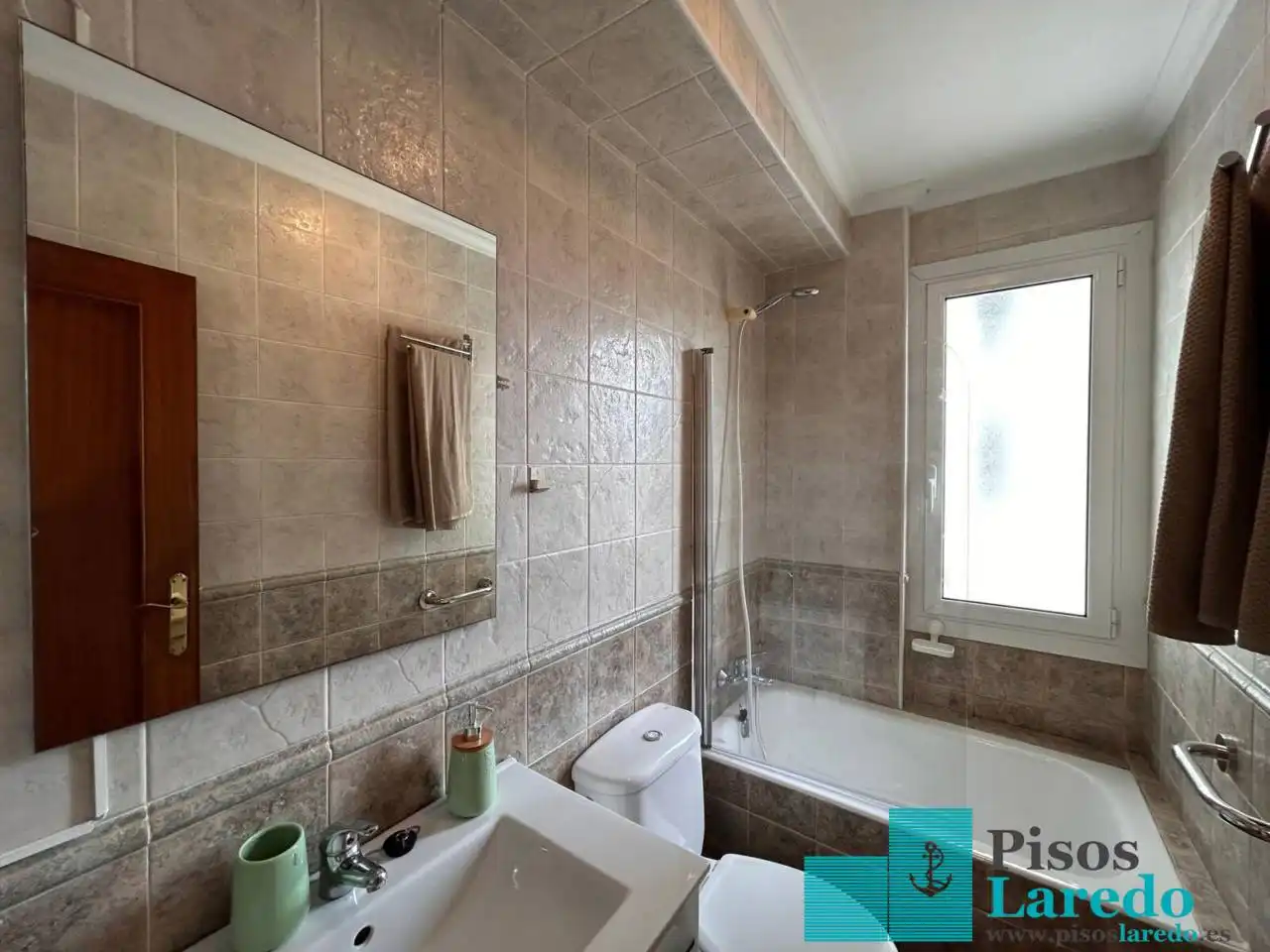 Piso de 65 m² en Laredo