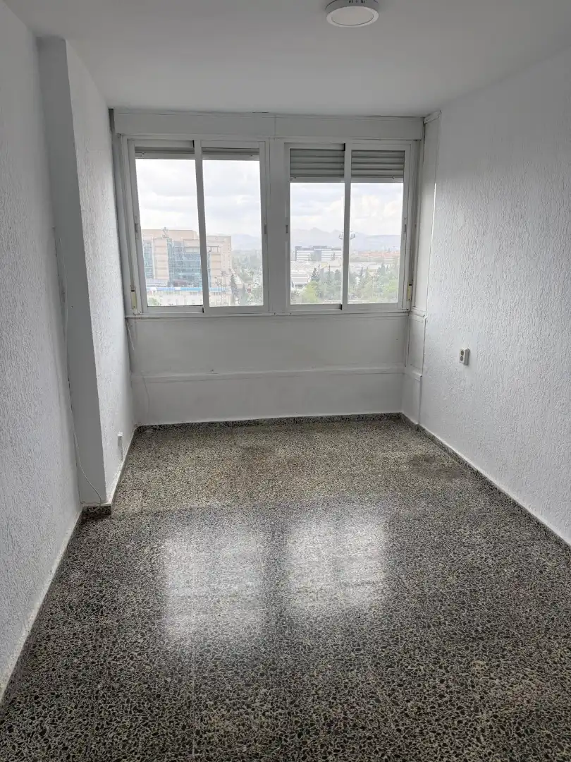 Piso de 120 m² en Granada