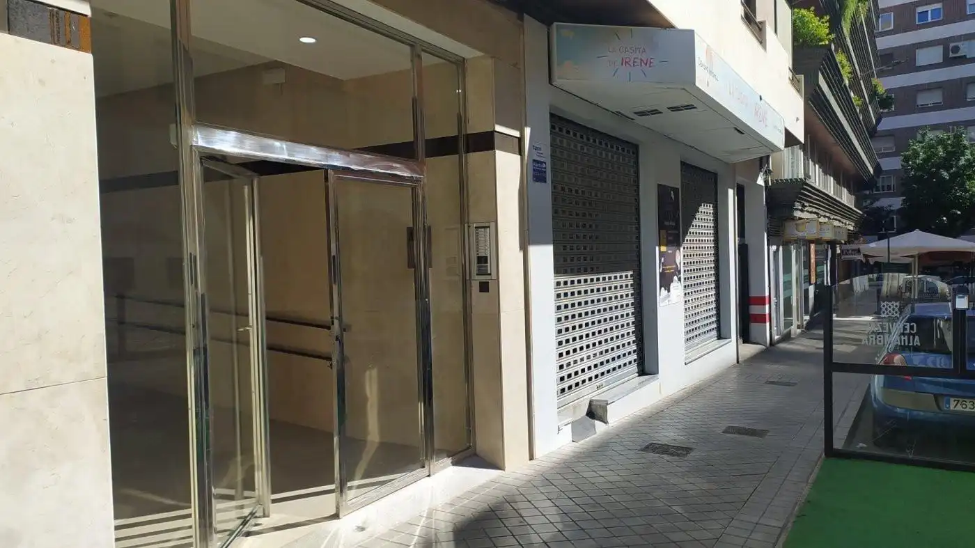 Piso de 100 m² en Granada