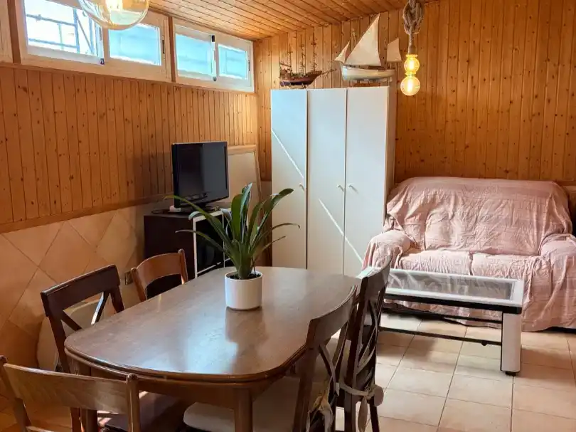 Habitación 133 m², Almería