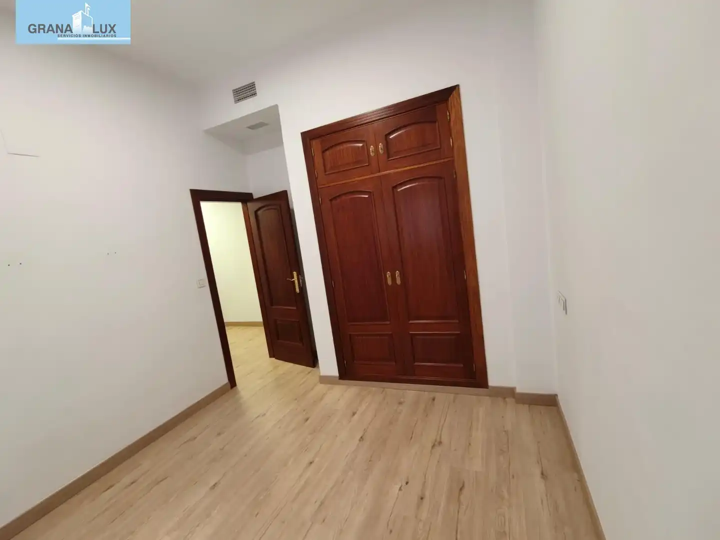 Piso de 90 m² en Granada