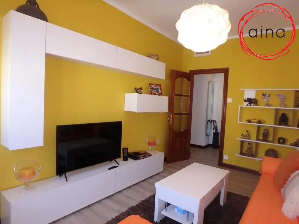 Piso de 80 m² en Pamplona