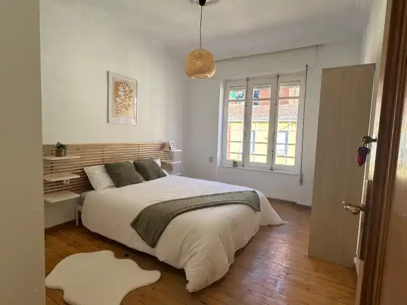 Habitación 80 m², León