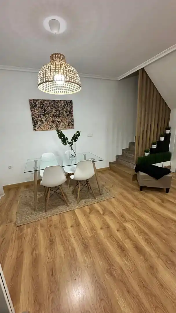 Casa de 85 m² a Oriola