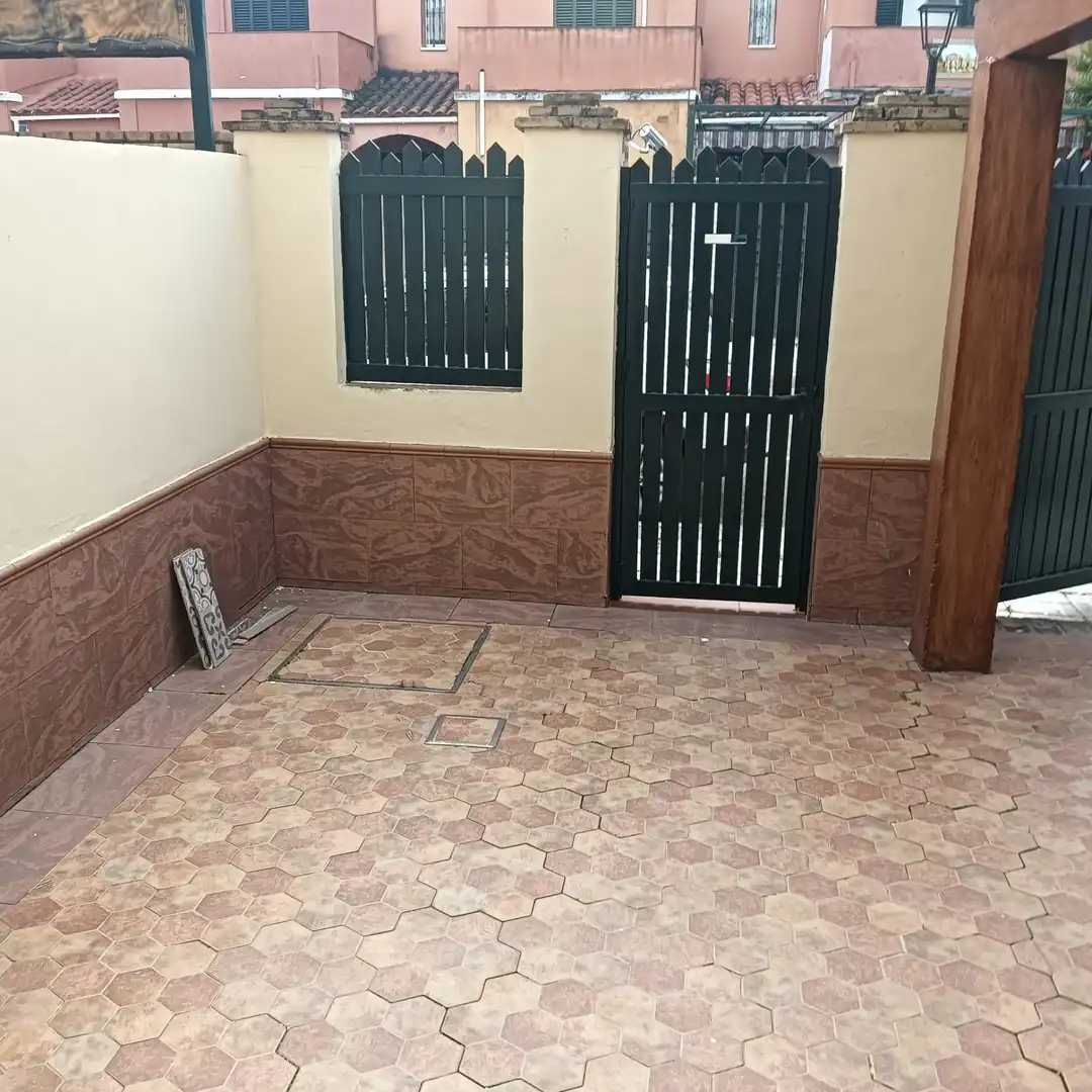 House 82 m² in Bormujos