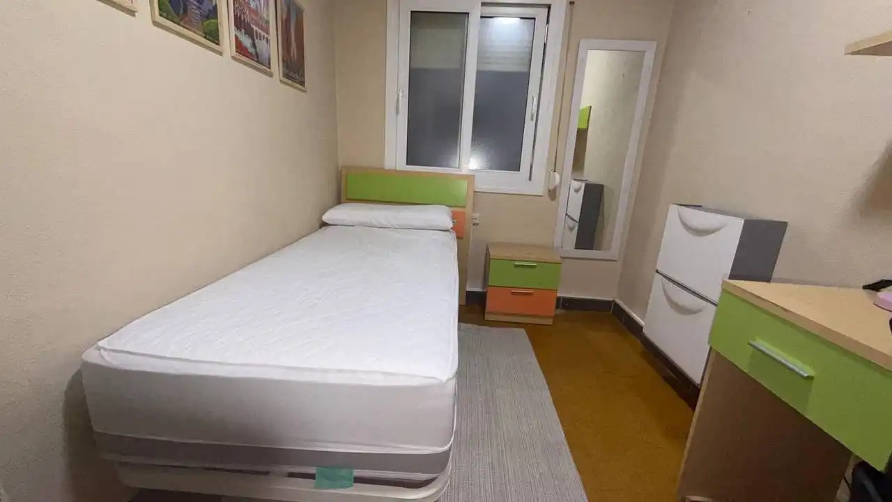 Piso de 95 m² en Ourense