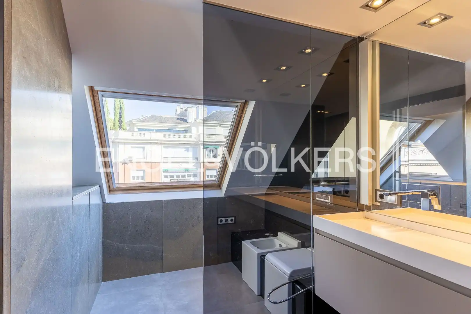 Appartamento 300 m² a Madrid
