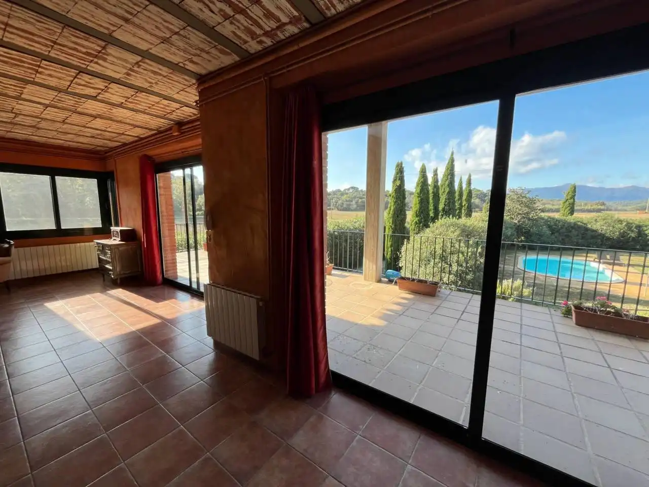 Casa de 950 m² en Aiguaviva