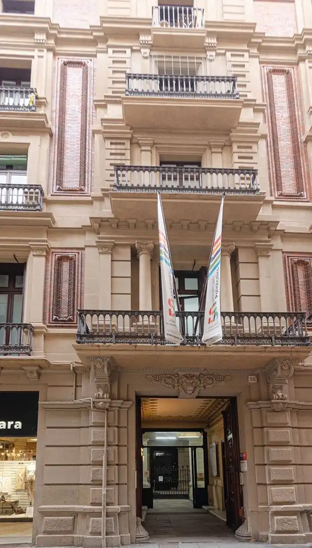 Habitación 350 m², Barcelona