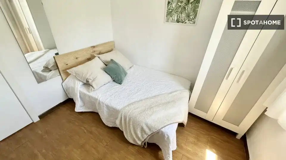 Habitación 81 m², Sevilla