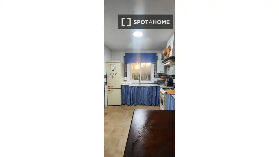Flat 80 m² in Montserrat