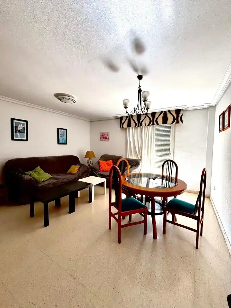 Habitación 130 m², Almería