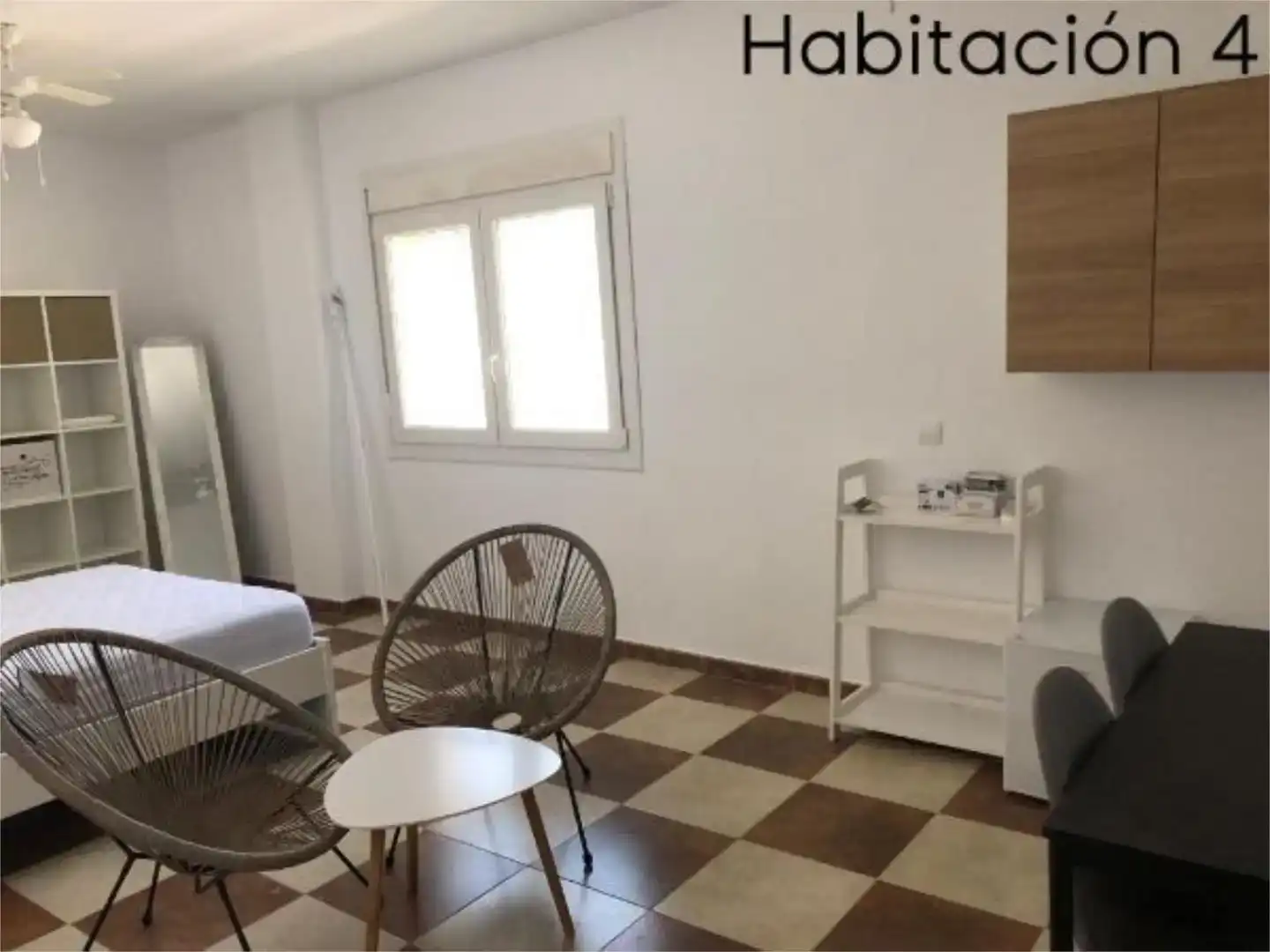 Habitación 100 m², Chiclana de la Frontera