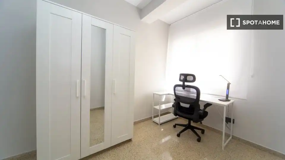 Habitación 138 m², Granada