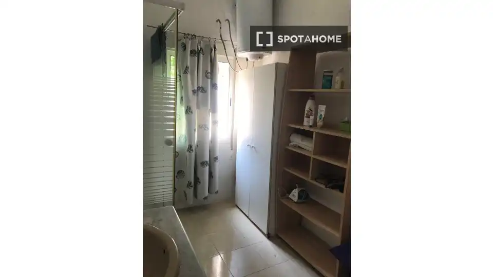 Habitación 46 m², Córdoba
