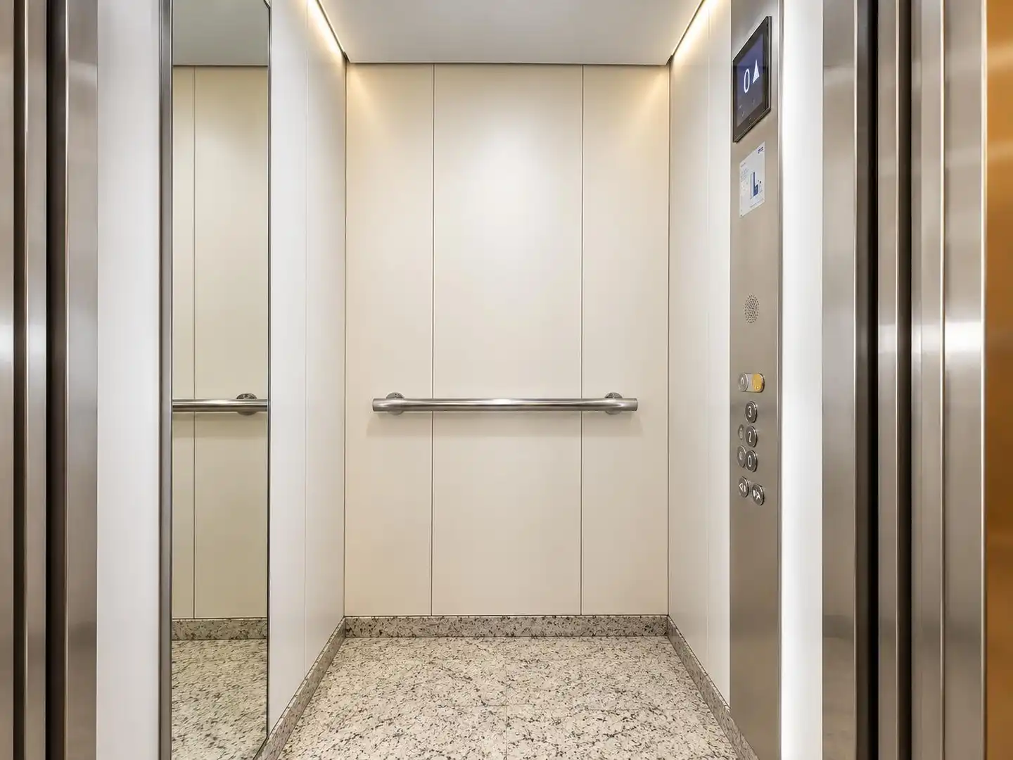 Flat 160 m² in Zaragoza