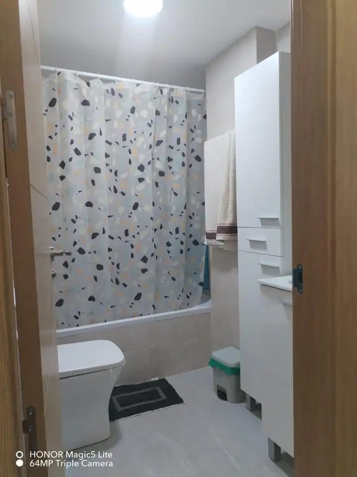 Wohnung 90 m² in Granada