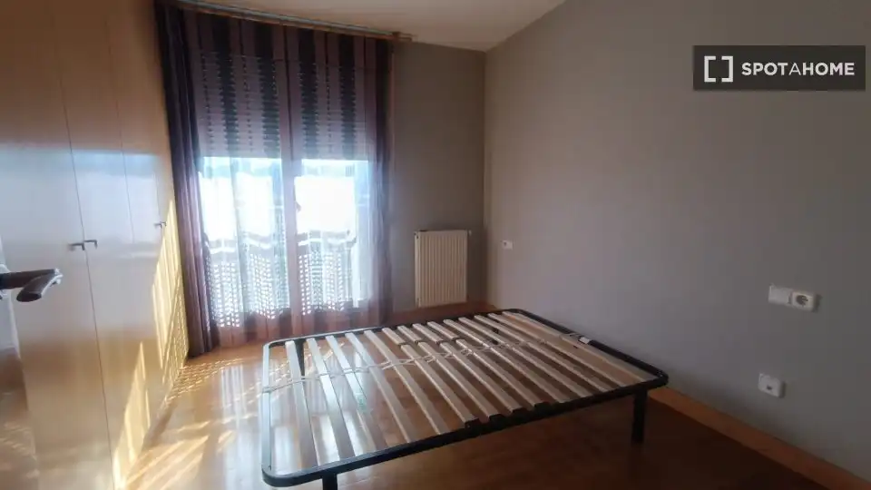 Habitación en alquiler, Pamplona