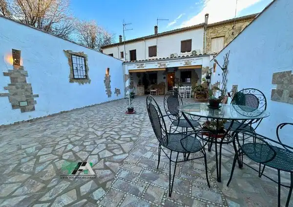 Piso de 82 m² en Baeza