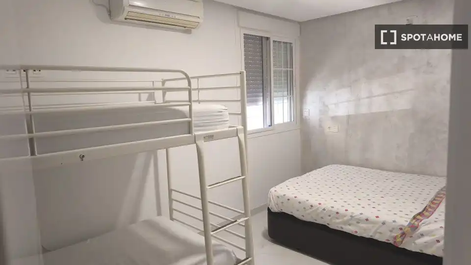Habitación 92 m², Sevilla