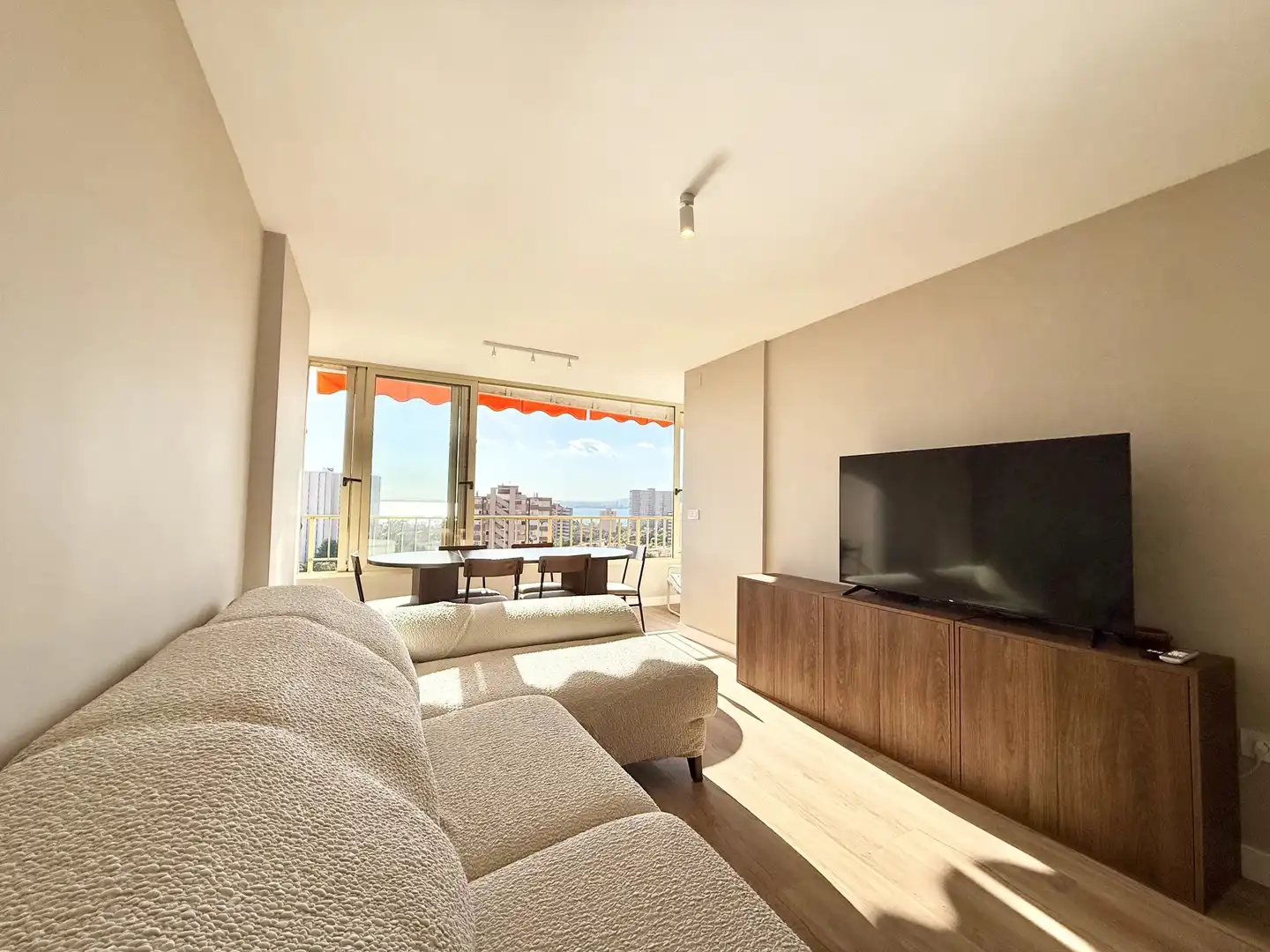 Flat 66 m² in Alacant / Alicante