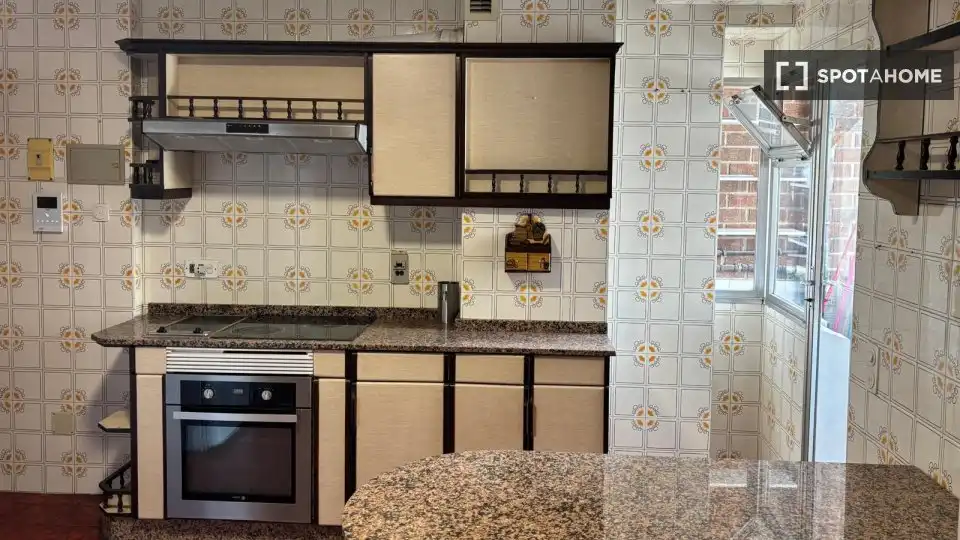 Habitación 115 m², Pontevedra