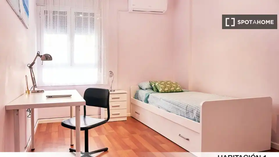 Habitación 117 m², Sevilla