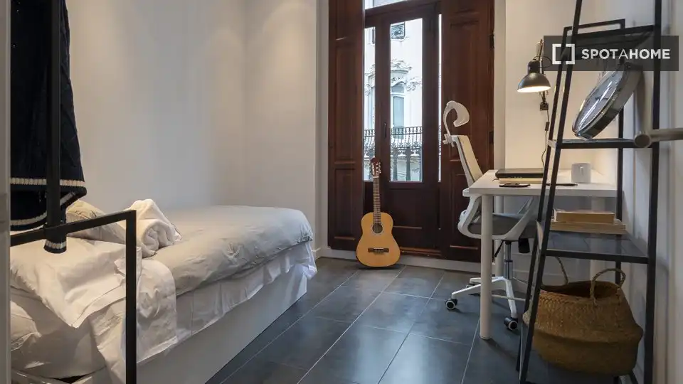 Habitación 14 m², Valencia