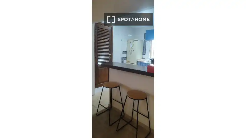 Flat 80 m² in Montserrat