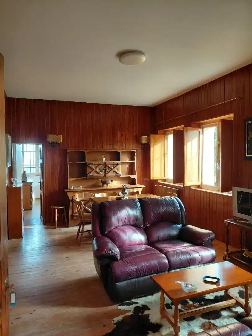 Casa de 100 m² en Salas