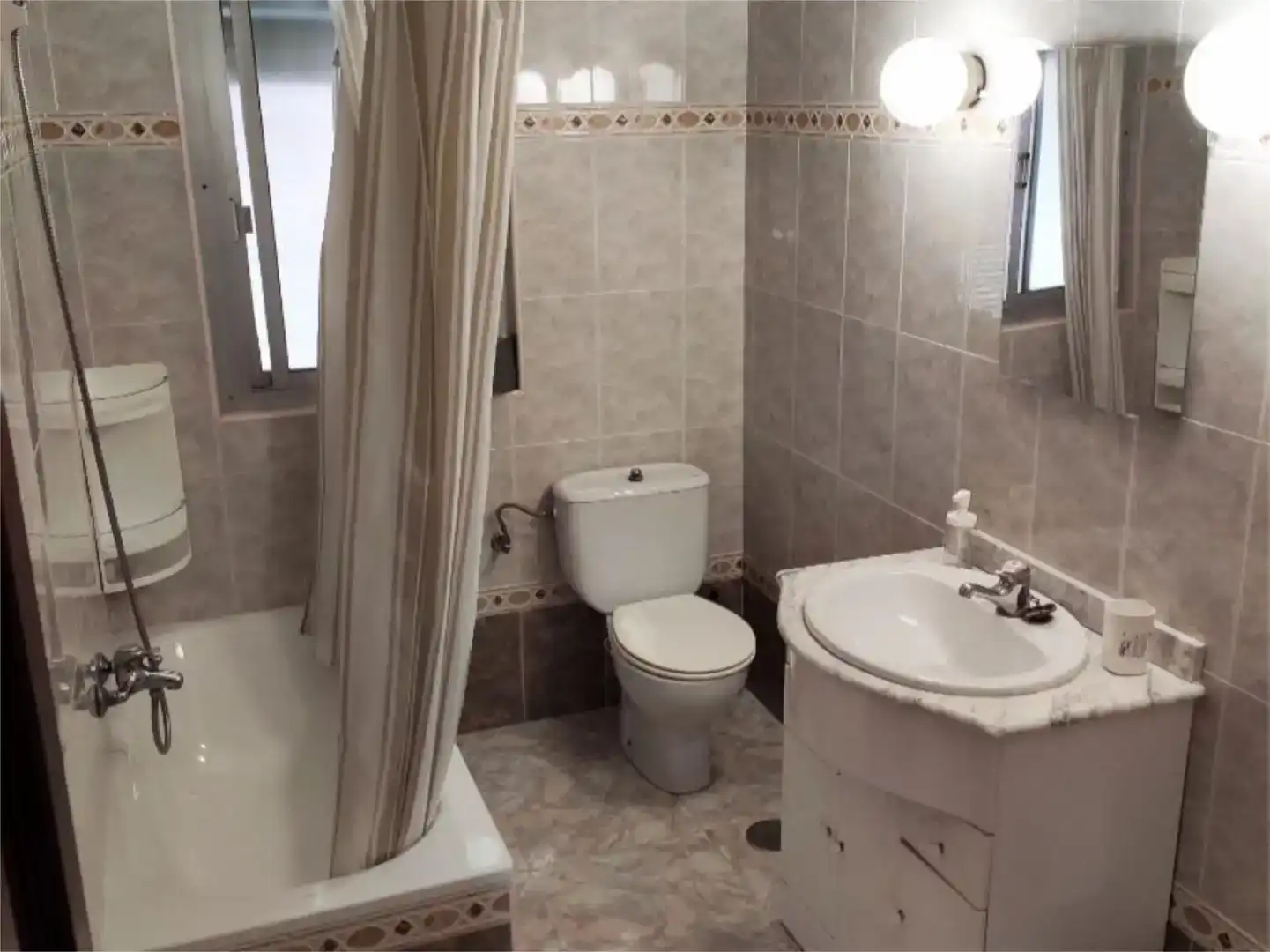 Habitación 130 m², Murcia