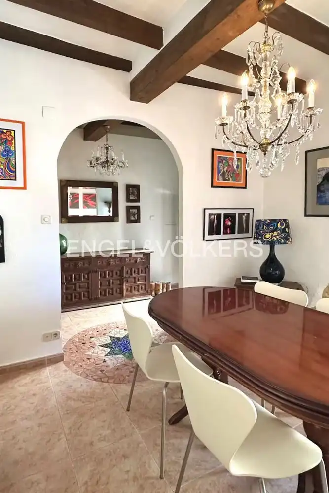 Casa de 160 m² en Oliva