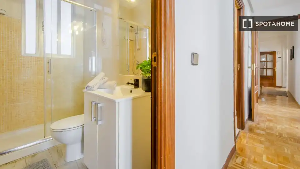 Habitación 150 m², Madrid