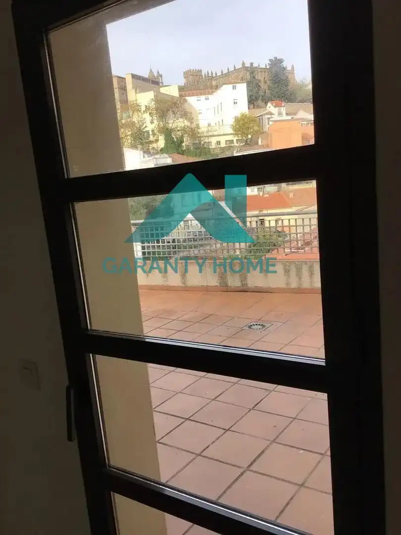 Piso de 75 m² en Cáceres