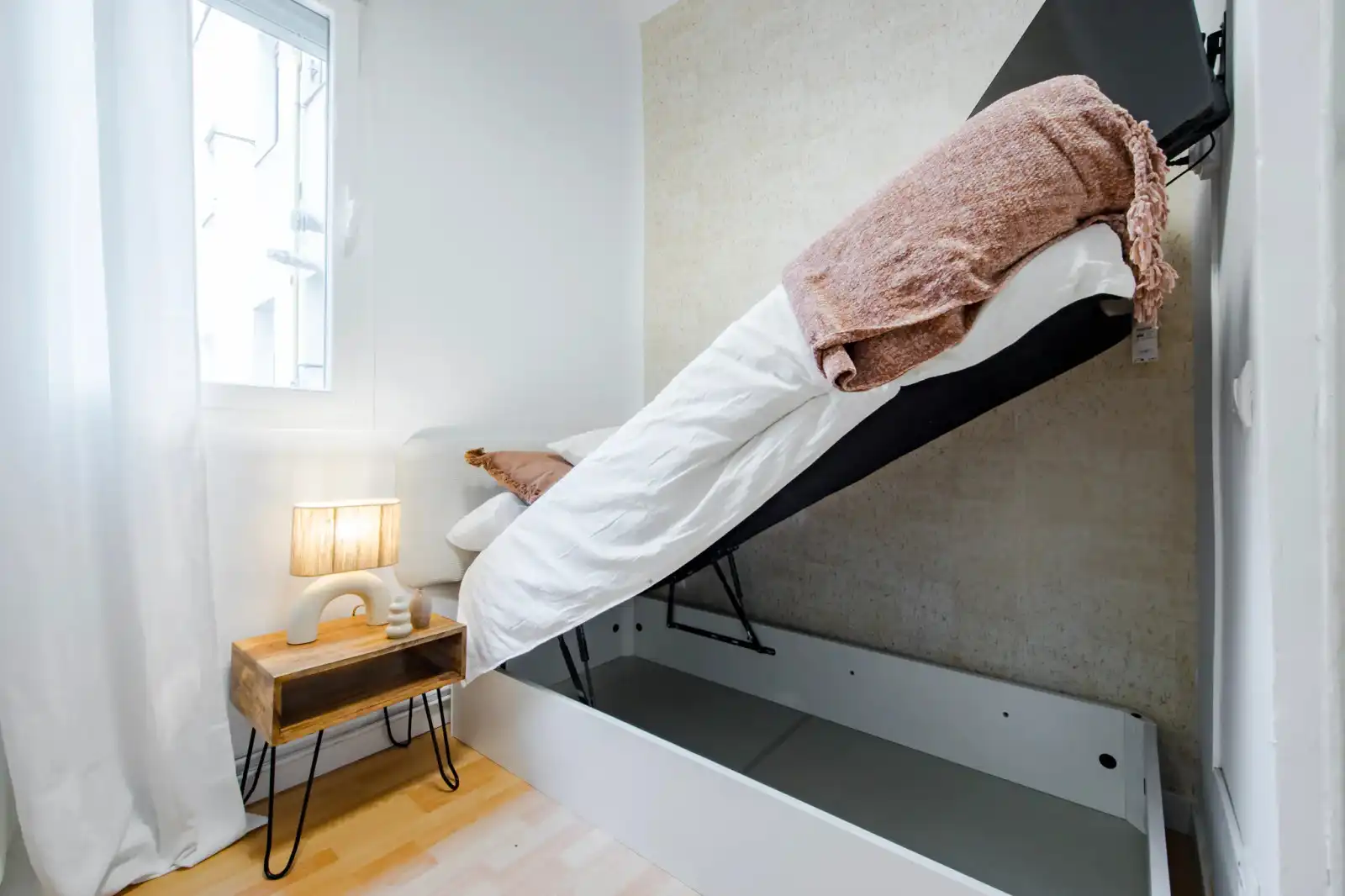 Room for rent, Madrid