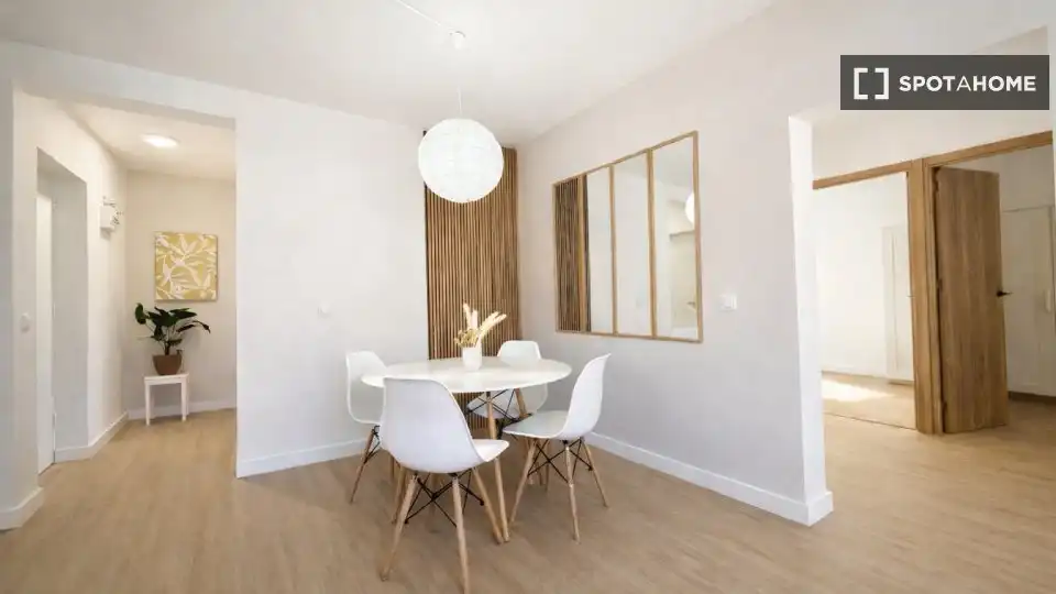 Habitación 92 m², Granada
