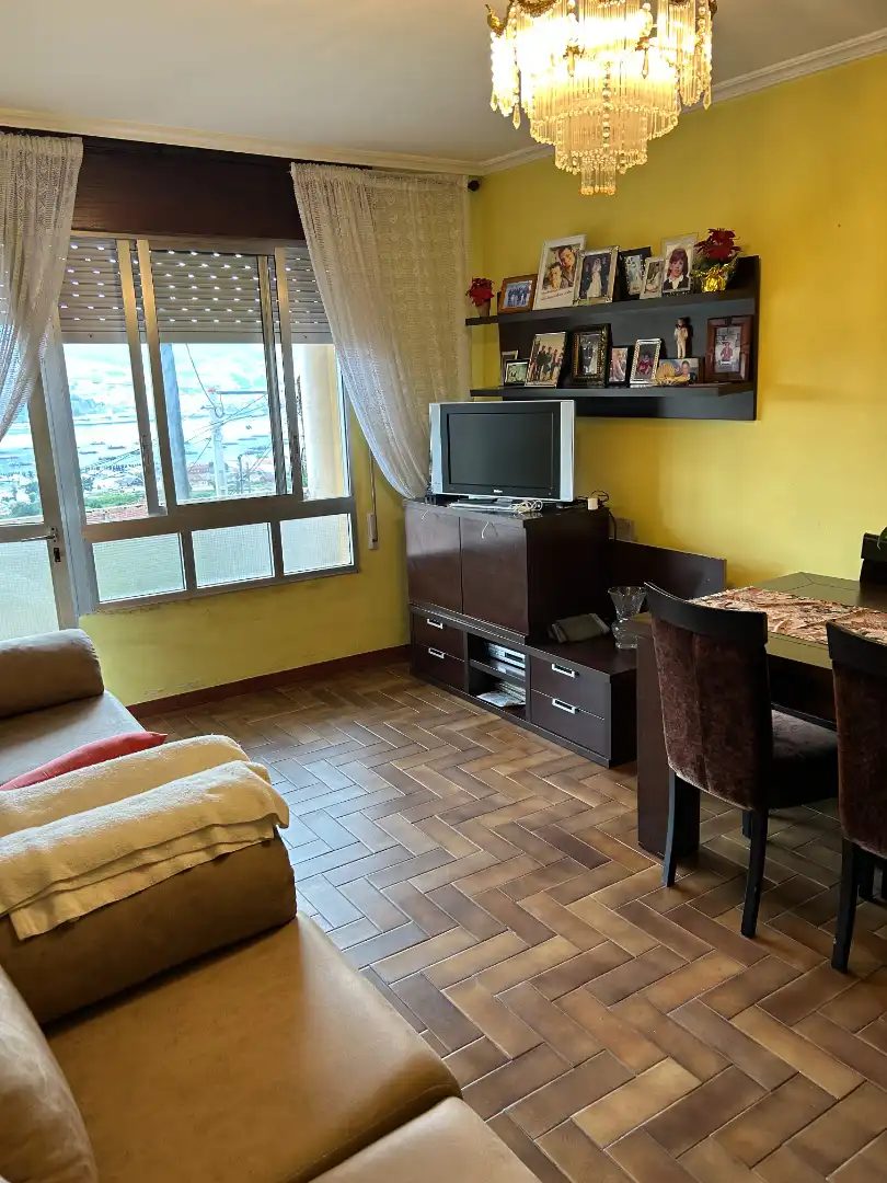 Piso de 300 m² en Moaña
