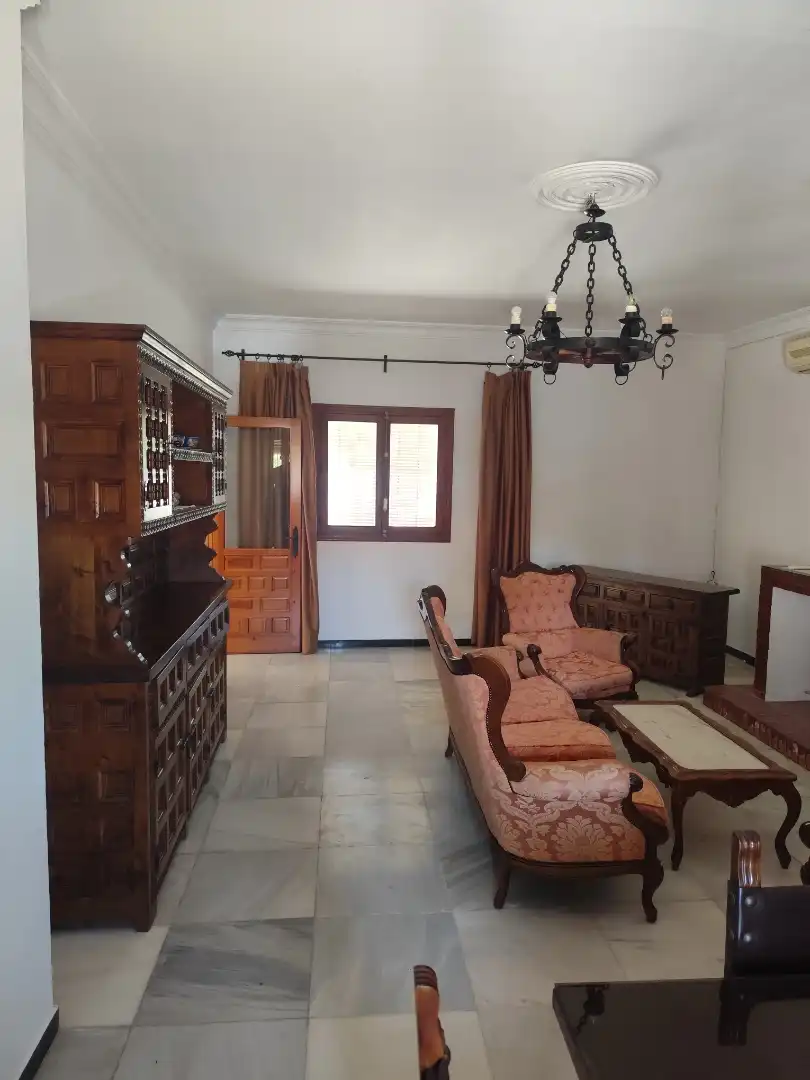 Casa de 220 m² en Valencina de la Concepción