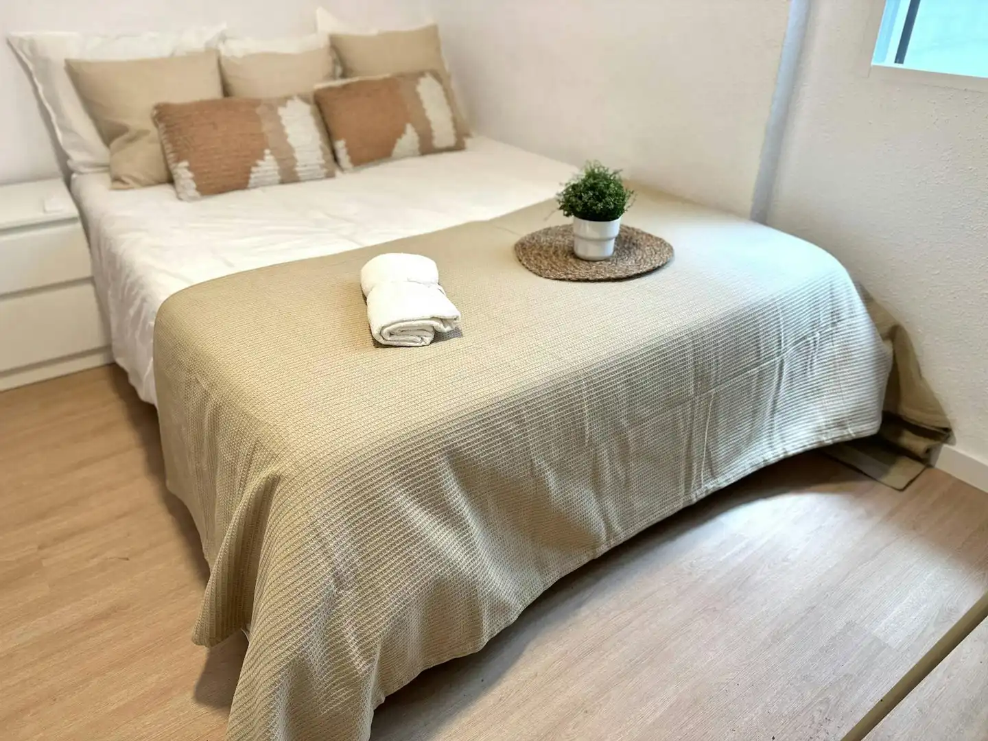 Chambre à louer, Valence