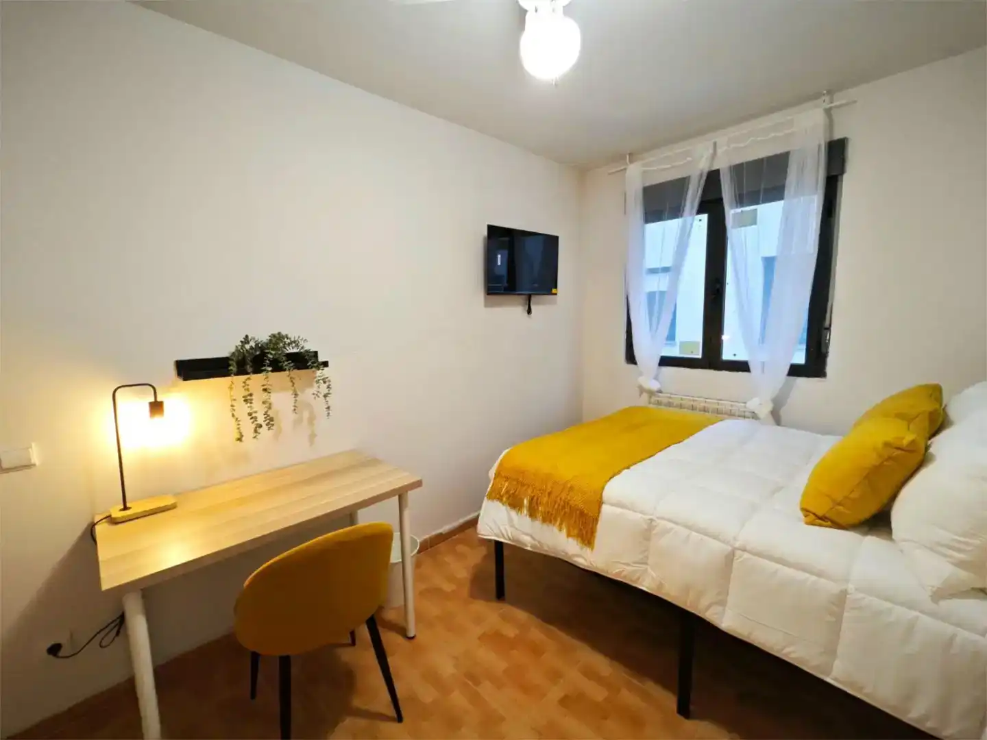 Habitación 85 m², León