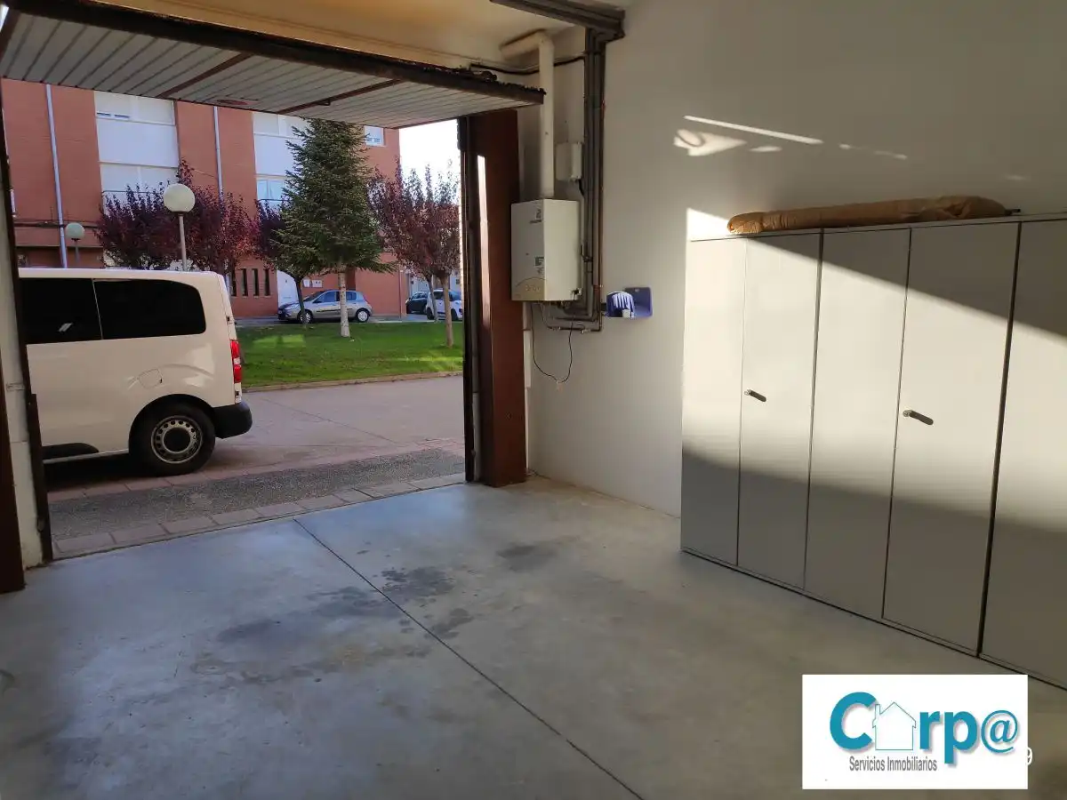 House 221 m² in Andosilla