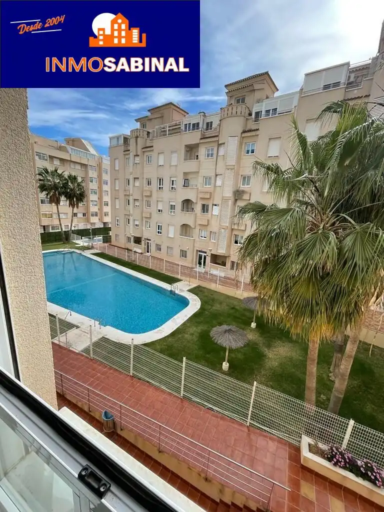Piso de 136 m² en Roquetas de Mar