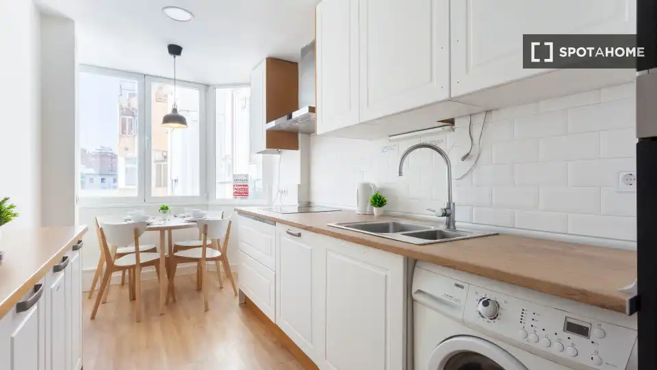 Habitación 98 m², Madrid