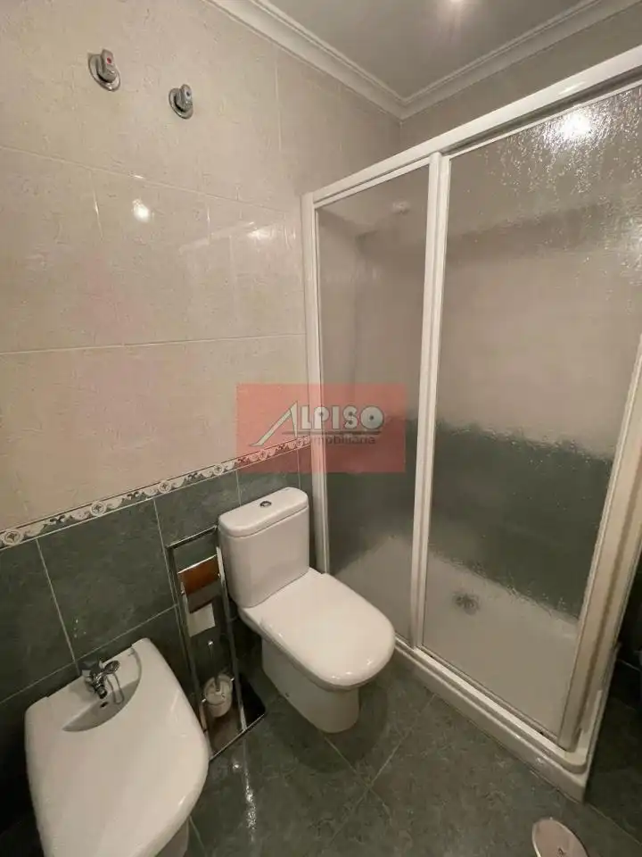 Piso de 92 m² en Ourense